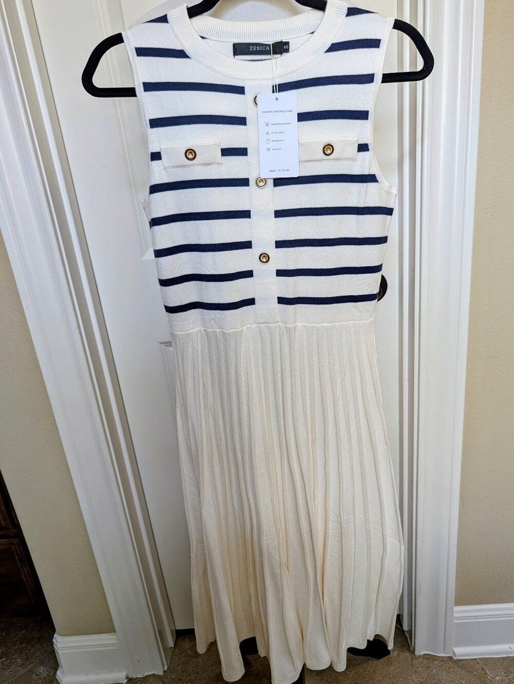 Zesica  Navy Stripe Sleeveless Knit Dress - Ivory/Navy, NWT